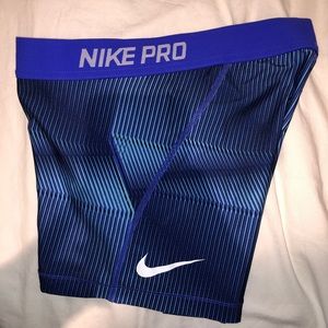 🌱2/$25 NIKE PRO shorts
